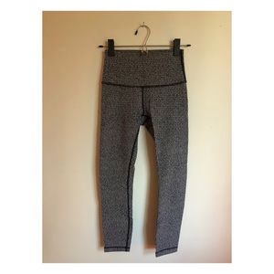 ⚡️LULULEMON WUNDER UNDER HIGH-RISE TIGHT 25”⚡️